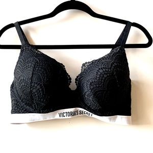 Victoria’s Secret perfect shape bra 38C